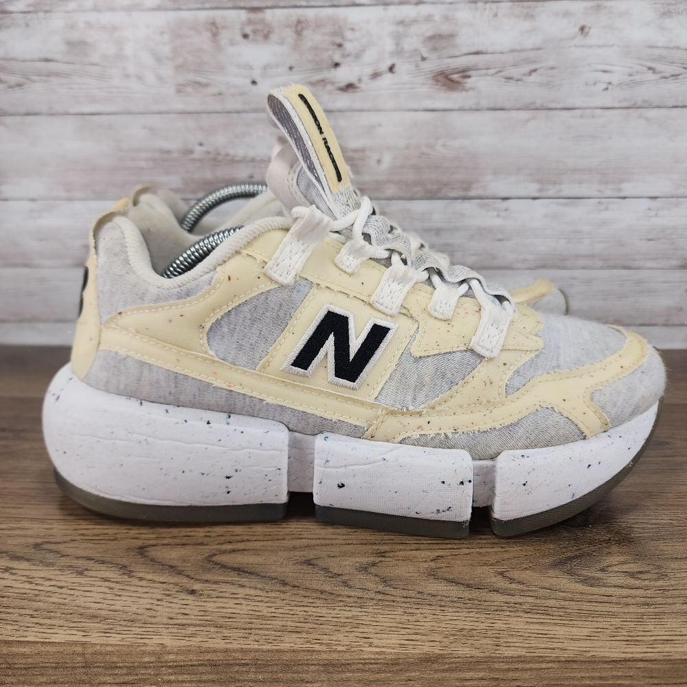 New Balance x Jaden Smith Vision Racer Natural Gray Women's 9 Mens Size 7.5